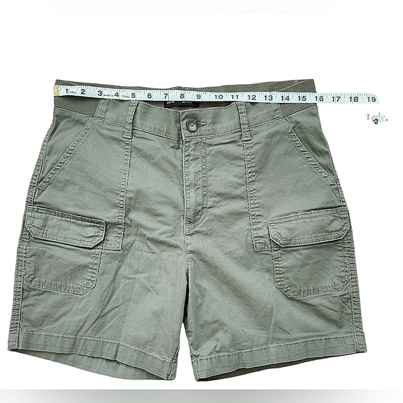 Lee Relaxed Fit Mid Rise Cargo Shorts Sz 10 - Picture 5 of 7